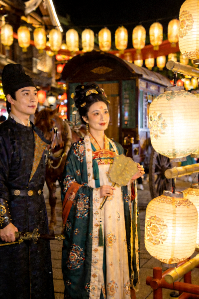 古装剧《风起洛阳》精美剧照，服化道考究
